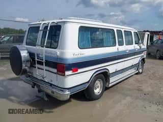 1988 Chevrolet Chevy Van with VIN 2GCEG25K4J4112747, listed as a IAAI auction lot 42998571 with 22,215 mi miles and . Bid and sale history available at DreamBid. Image 4.