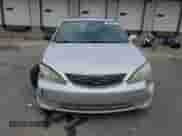 2005 Toyota Camry STD with VIN 4T1BE32K95U567703, listed as a Copart auction lot 70098995 with 141,812 mi miles and Salvage title. Bid and sale history available at DreamBid. Image 5.