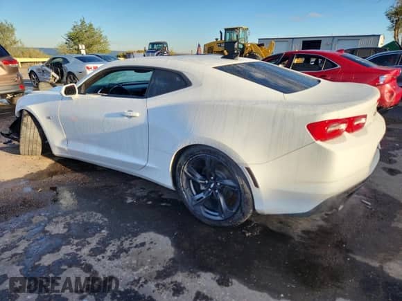 2019 Chevrolet Camaro 1LT z VIN 1G1FB1RX7K0147275, wystawiony jako Copart lot #84252255 z przebiegiem 141 149 mil mil oraz Szkoda całkowita • Salvage title. Historia ofert i sprzedaży dostępna na DreamBid. Obrazek 2.