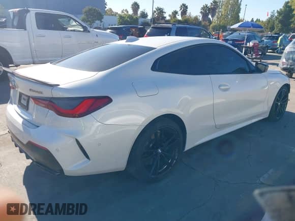 2021 BMW 4 Series M440i xDrive с VIN WBA13AR03MCG06773, выставлен на аукционе IAAI как лот 43388457 с пробегом 33 423 миль миль и . История ставок и продаж доступна на DreamBid. Изображение 4.