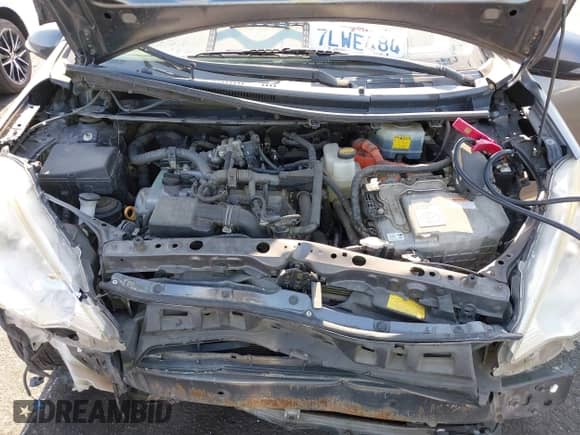 2014 Toyota Prius One z VIN JTDKDTB3XE1560504, wystawiony jako IAAI lot #42735403 z przebiegiem 187 872 mil mil oraz . Historia ofert i sprzedaży dostępna na DreamBid. Obrazek 10.