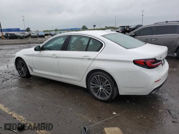 2023 BMW 5 Series 540i xDrive with VIN WBA73BJ0XPWY22700, listed as a Copart auction lot 69348915 with 39,019 mi miles and Salvage title. Bid and sale history available at DreamBid. Image 2.