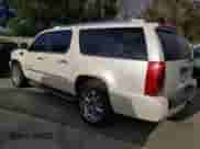 2007 Cadillac Escalade ESV with VIN 1GYFK66877R368552, listed as a Copart auction lot 89540945 with 169,885 mi miles and Clean title. Bid and sale history available at DreamBid. Image 2.