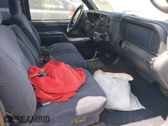 1997 Chevrolet Silverado 1500 с VIN 1GCEC19W6VE222448, выставлен на аукционе IAAI как лот 43090723 с пробегом 168 381 миль миль и . История ставок и продаж доступна на DreamBid. Изображение 5.