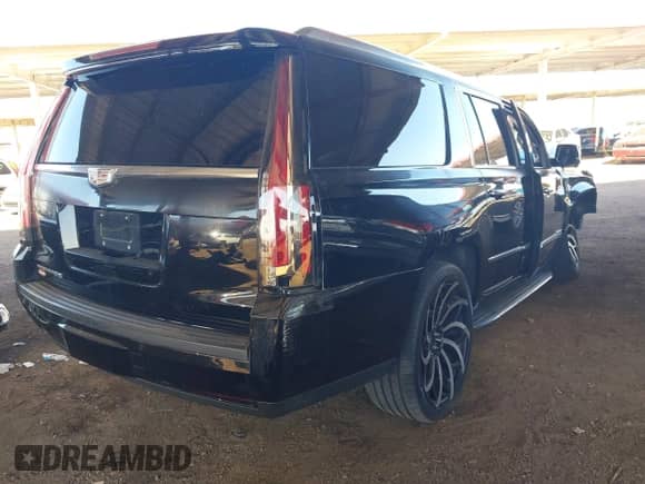 2016 Cadillac Escalade ESV с VIN 1GYS3GKJ6GR331812, выставлен на аукционе IAAI как лот 41347611 с пробегом 115 469 миль миль и . История ставок и продаж доступна на DreamBid. Изображение 4.