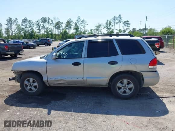 2005 Hyundai Santa Fe GLS с VIN KM8SC13E95U861640, выставлен на аукционе IAAI как лот 42248903 с пробегом 234 732 миль миль и . История ставок и продаж доступна на DreamBid. Изображение 15.
