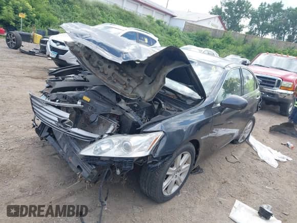 2007 Lexus ES 330 с VIN JTHBJ46G572095668, выставлен на аукционе IAAI как лот 42791202 с пробегом Не указан миль и . История ставок и продаж доступна на DreamBid. Изображение 2.