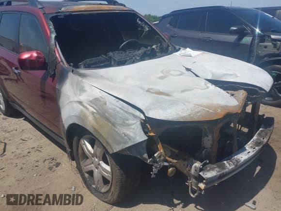 2009 Subaru Forester X z VIN JF2SH63609H790453, wystawiony jako IAAI lot #42150305 z przebiegiem Nie podano mil oraz . Historia ofert i sprzedaży dostępna na DreamBid. Obrazek 6.