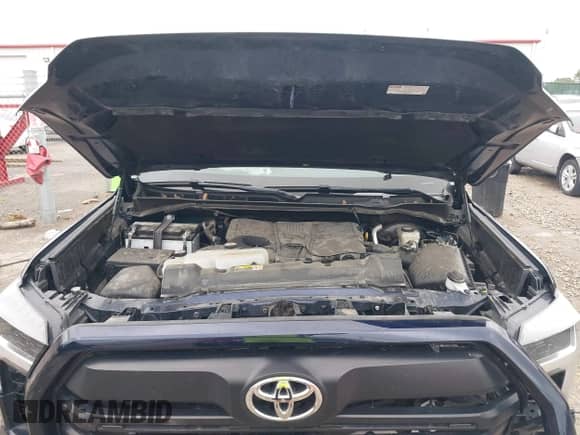 2022 Toyota Tundra SR5 with VIN 5TFLA5DB5NX043573, listed as a IAAI auction lot 42805559 with 24,980 mi miles and . Bid and sale history available at DreamBid. Image 10.