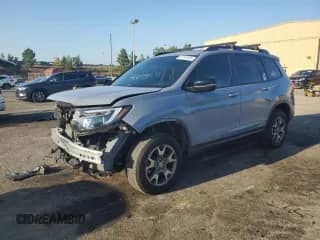 2022 Honda Passport TrailSport with VIN 5FNYF8H66NB019816, listed as a Copart auction lot 81141635 with 32,139 mi miles and Salvage title. Bid and sale history available at DreamBid. Image 1.