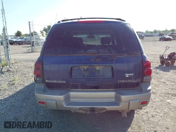 2002 Chevrolet TrailBlazer LTZ with VIN 1GNDT13S122369427, listed as a IAAI auction lot 42684201 with 174,009 mi miles and . Bid and sale history available at DreamBid. Image 17.