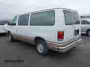 1992 Ford Econoline Cargo z VIN 1FMEE11H0NHA03132, wystawiony jako IAAI lot #43048414 z przebiegiem 119 938 mil mil oraz . Historia ofert i sprzedaży dostępna na DreamBid. Obrazek 3.