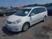 2010 Toyota Sienna XLE с VIN 5TDYK4CC1AS296946, выставлен на аукционе IAAI как лот 42810784 с пробегом 208 635 миль миль и . История ставок и продаж доступна на DreamBid. Изображение 17.