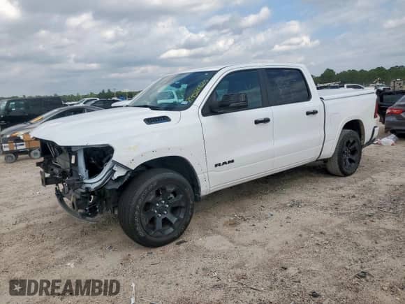 2025 Ram 1500 Big Horn z VIN 1C6RREFG1SN568446, wystawiony jako Copart lot #89522625 z przebiegiem 29 529 mil mil oraz Szkoda całkowita • Salvage title. Historia ofert i sprzedaży dostępna na DreamBid. Obrazek 1.
