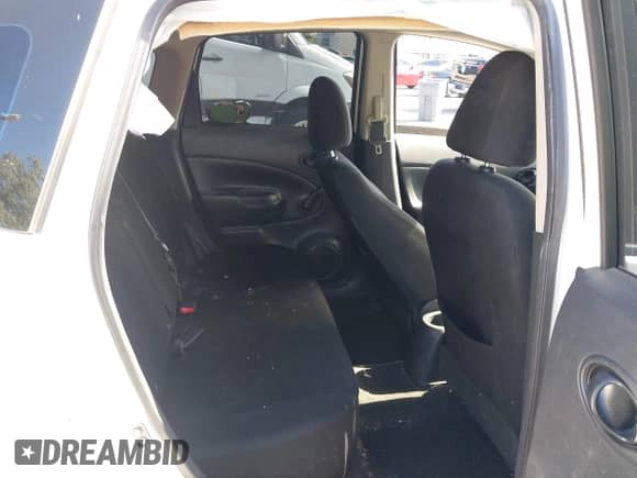 2014 Nissan Note SV z VIN 3N1CE2CP1EL427364, wystawiony jako IAAI lot #42678715 z przebiegiem 106 850 mil mil oraz . Historia ofert i sprzedaży dostępna na DreamBid. Obrazek 8.