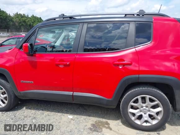 2018 Jeep Renegade Latitude with VIN ZACCJBBB3JPH88983, listed as a IAAI auction lot 42787716 with 126,451 mi miles and . Bid and sale history available at DreamBid. Image 14.
