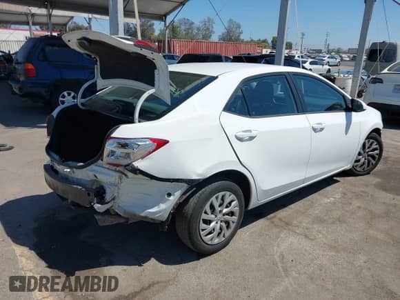 2019 Toyota Corolla L с VIN 5YFBURHE9KP898222, выставлен на аукционе IAAI как лот 43021912 с пробегом 86 646 миль миль и . История ставок и продаж доступна на DreamBid. Изображение 4.