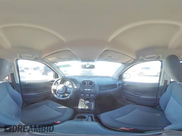 2012 Jeep Compass Sport с VIN 1C4NJCBA7CD550612, выставлен на аукционе Copart как лот 82494375 с пробегом 183 730 миль миль и Списание • Salvage title. История ставок и продаж доступна на DreamBid. Изображение 15.