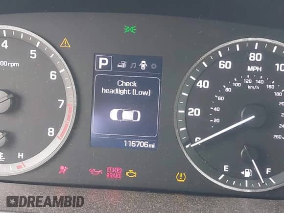 2016 Hyundai Sonata SE z VIN 5NPE24AF2GH361754, wystawiony jako IAAI lot #43549431 z przebiegiem 116 706 mil mil oraz . Historia ofert i sprzedaży dostępna na DreamBid. Obrazek 7.