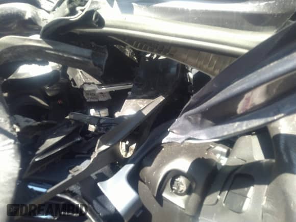 2022 Chevrolet Bolt EUV Premier с VIN 1G1FZ6S0XN4104827, выставлен на аукционе IAAI как лот 36739952 с пробегом 8 000 миль миль и . История ставок и продаж доступна на DreamBid. Изображение 7.