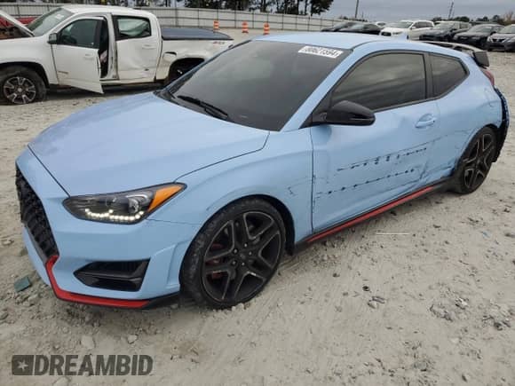 2021 Hyundai Veloster z VIN KMHT36AH1MU008985, wystawiony jako Copart lot #80621594 z przebiegiem 16 722 mil mil oraz Szkoda całkowita • Salvage title. Historia ofert i sprzedaży dostępna na DreamBid. Obrazek 1.