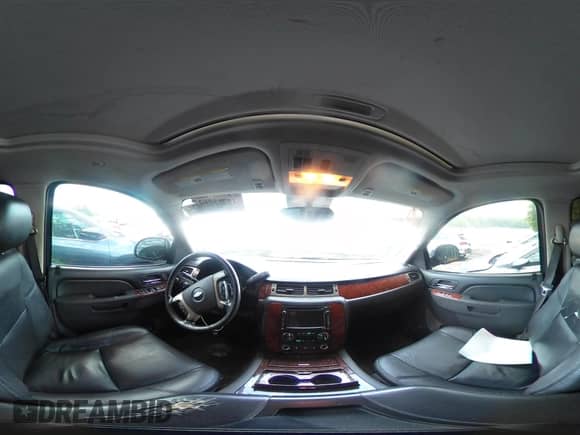2013 Chevrolet Suburban LTZ с VIN 1GNSKKE71DR250280, выставлен на аукционе IAAI как лот 42212782 с пробегом 185 210 миль миль и . История ставок и продаж доступна на DreamBid. Изображение 18.