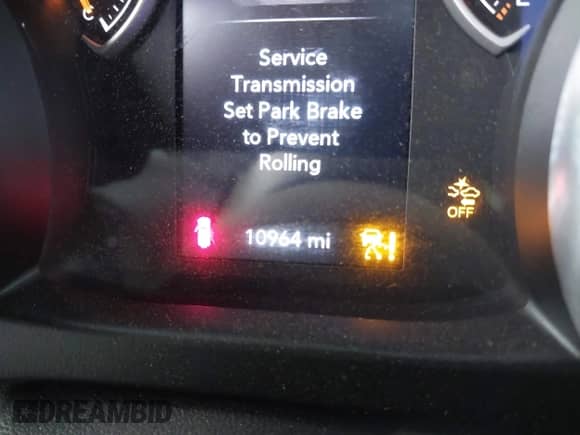 2023 Jeep Wrangler Willys Sport z VIN 1C4HJXDM0PW515898, wystawiony jako IAAI lot #41419267 z przebiegiem 10 964 mil mil oraz . Historia ofert i sprzedaży dostępna na DreamBid. Obrazek 16.