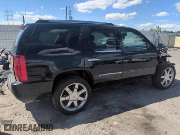 2014 Cadillac Escalade Luxury z VIN 1GYS4BEF4ER127952, wystawiony jako Copart lot #57173745 z przebiegiem 80 411 mil mil oraz Szkoda całkowita • Salvage title. Historia ofert i sprzedaży dostępna na DreamBid. Obrazek 3.