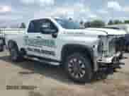 2023 Chevrolet Silverado 2500HD Custom с VIN 1GC5YME70PF112591, выставлен на аукционе Copart как лот 66007985 с пробегом 43 785 миль миль и Списание • Salvage title. История ставок и продаж доступна на DreamBid. Изображение 4.