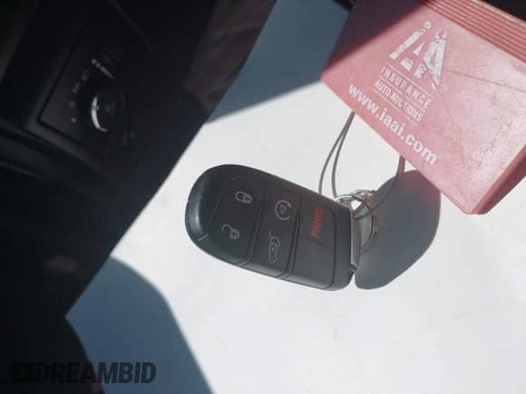 2019 Jeep Grand Cherokee Altitude with VIN 1C4RJEAGXKC621678, listed as a IAAI auction lot 41577884 with 87,014 mi miles and . Bid and sale history available at DreamBid. Image 11.