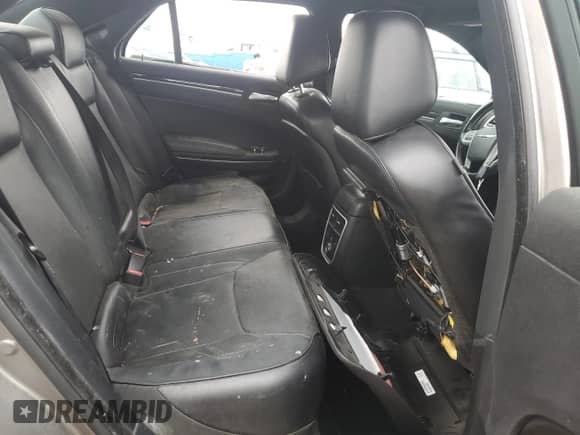 2014 Chrysler 300 C with VIN 2C3CCAKG1EH200994, listed as a Copart auction lot 85164505 with 182,228 mi miles and Salvage title. Bid and sale history available at DreamBid. Image 10.