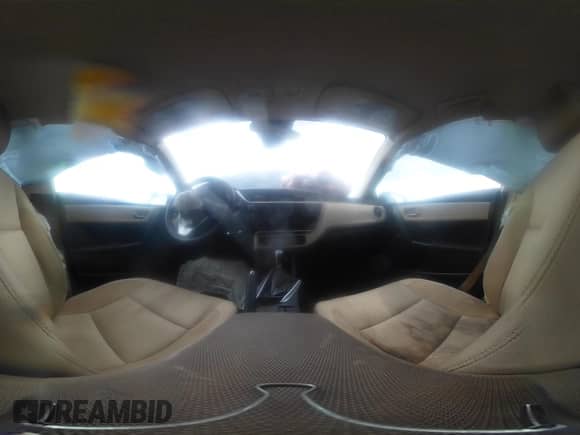 2019 Toyota Corolla LE z VIN 2T1BURHE2KC199692, wystawiony jako IAAI lot #42916976 z przebiegiem 131 862 mil mil oraz . Historia ofert i sprzedaży dostępna na DreamBid. Obrazek 19.