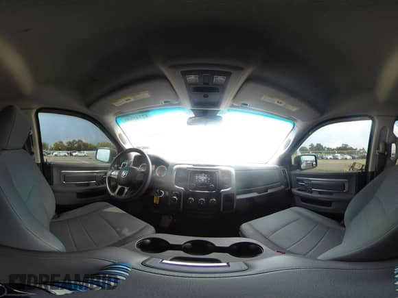 2018 Ram 1500 Big Horn с VIN 1C6RR6TT0JS160558, выставлен на аукционе IAAI как лот 42960290 с пробегом 185 627 миль миль и . История ставок и продаж доступна на DreamBid. Изображение 18.