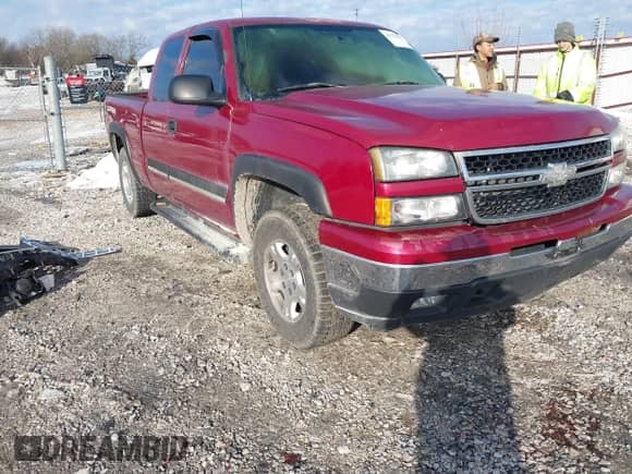 2007 Chevrolet Silverado 1500 Work Truck z VIN 1GCEK19VX7Z205013, wystawiony jako IAAI lot #41279695 z przebiegiem Nie podano mil oraz . Historia ofert i sprzedaży dostępna na DreamBid. Obrazek 1.