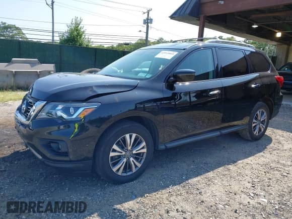 2019 Nissan Pathfinder SL with VIN 5N1DR2MM4KC597313, listed as a IAAI auction lot 42913860 with 238,474 mi miles and . Bid and sale history available at DreamBid. Image 17.
