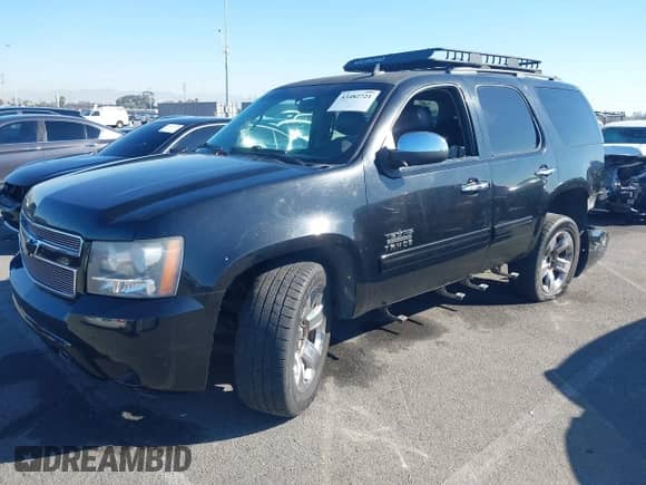 2013 Chevrolet Tahoe LS с VIN 1GNSCAE0XDR354759, выставлен на аукционе IAAI как лот 43482721 с пробегом 88 988 миль миль и . История ставок и продаж доступна на DreamBid. Изображение 2.