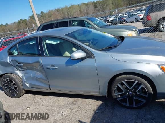2018 Volvo S60 Dynamic с VIN YV126MFL4J2451903, выставлен на аукционе IAAI как лот 41844843 с пробегом 118 026 миль миль и . История ставок и продаж доступна на DreamBid. Изображение 13.