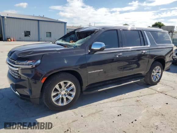 2022 Chevrolet Suburban Premier z VIN 1GNSKFKD4NR139211, wystawiony jako Copart lot #61656155 z przebiegiem 61 689 mil mil oraz Szkoda całkowita • Salvage title. Historia ofert i sprzedaży dostępna na DreamBid. Obrazek 1.