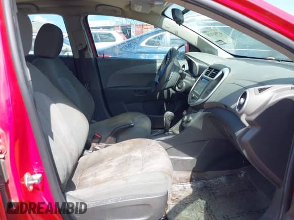 2017 Chevrolet Sonic LT with VIN 1G1JD5SH8H4129156, listed as a IAAI auction lot 42943131 with 102,556 mi miles and . Bid and sale history available at DreamBid. Image 5.