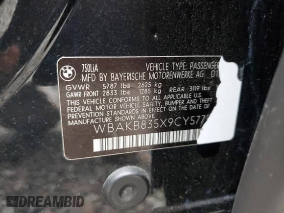 2009 BMW 7 Series 750Li with VIN WBAKB835X9CY57752, listed as a Copart auction lot 67517575 with 111,522 mi miles and Salvage title. Bid and sale history available at DreamBid. Image 12.