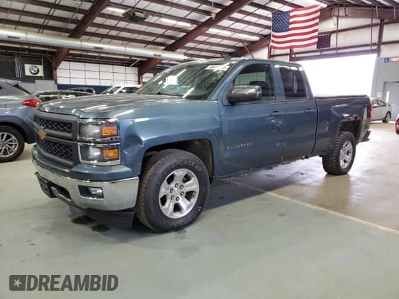2014 Chevrolet Silverado 1500 LT with VIN 1GCVKREC9EZ318015, listed as a Copart auction lot 90447045 with 140,436 mi miles and Clean title. Bid and sale history available at DreamBid. Image 1.
