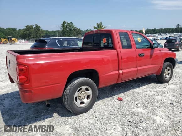2005 Dodge Dakota ST with VIN 1D7HE22K85S235407, listed as a Copart auction lot 67267015 with 170,870 mi miles and Salvage title. Bid and sale history available at DreamBid. Image 3.