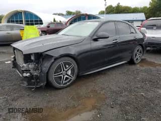 2022 Mercedes-Benz C 300 с VIN W1KAF4HB2NR009842, выставлен на аукционе Copart как лот 81635605 с пробегом 52 972 миль миль и Списание • Salvage title. История ставок и продаж доступна на DreamBid. Изображение 1.