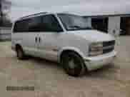 2000 Chevrolet Astro с VIN 1GNDM19W5YB181073, выставлен на аукционе Copart как лот 48576114 с пробегом Не указан миль и Списание • Salvage title. История ставок и продаж доступна на DreamBid. Изображение 11.