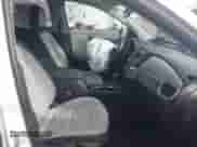 2019 Chevrolet Equinox LT с VIN 2GNAXUEV3K6173704, выставлен на аукционе IAAI как лот 43540501 с пробегом 60 587 миль миль и . История ставок и продаж доступна на DreamBid. Изображение 5.