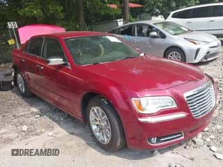 2014 Chrysler 300 C z VIN 2C3CCAEG8EH121687, wystawiony jako IAAI lot #42343603 z przebiegiem 96 000 mil mil oraz . Historia ofert i sprzedaży dostępna na DreamBid. Obrazek 1.