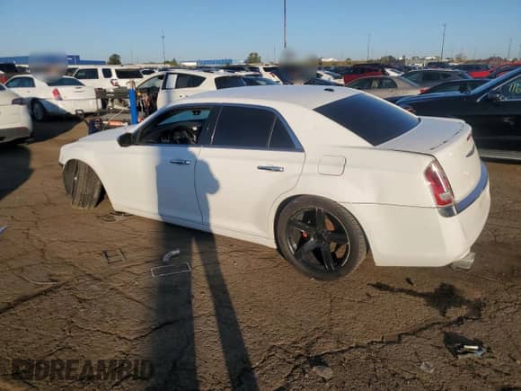 2014 Chrysler 300 C z VIN 2C3CCAET6EH100835, wystawiony jako Copart lot #81821505 z przebiegiem 150 149 mil mil oraz Czysty tytuł • Clean title. Historia ofert i sprzedaży dostępna na DreamBid. Obrazek 2.