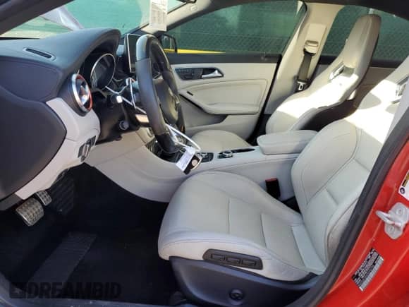 2016 Mercedes-Benz CLA 45 AMG с VIN WDDSJ5CBXGN392794, выставлен на аукционе Copart как лот 53486045 с пробегом 78 690 миль миль и Списание • Salvage title. История ставок и продаж доступна на DreamBid. Изображение 7.