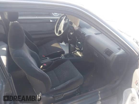 1992 Honda Accord with VIN 1HGCB7251NA005252, listed as a IAAI auction lot 42555980 with 231,601 mi miles and . Bid and sale history available at DreamBid. Image 5.