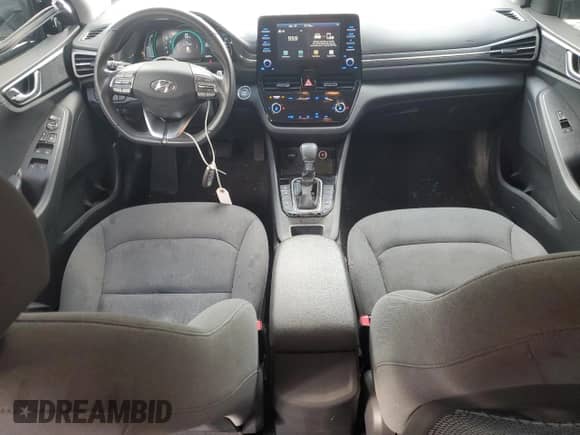 2020 Hyundai Ioniq SEL с VIN KMHC75LD0LU234121, выставлен на аукционе Copart как лот 88416345 с пробегом 43 357 миль миль и Списание • Salvage title. История ставок и продаж доступна на DreamBid. Изображение 8.